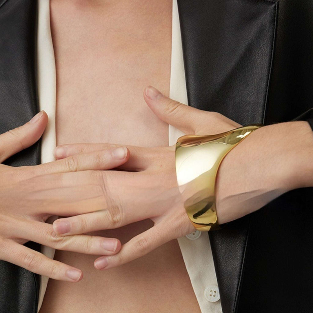 ARC — PULSEIRA OURO/PRATA ESCULTURA