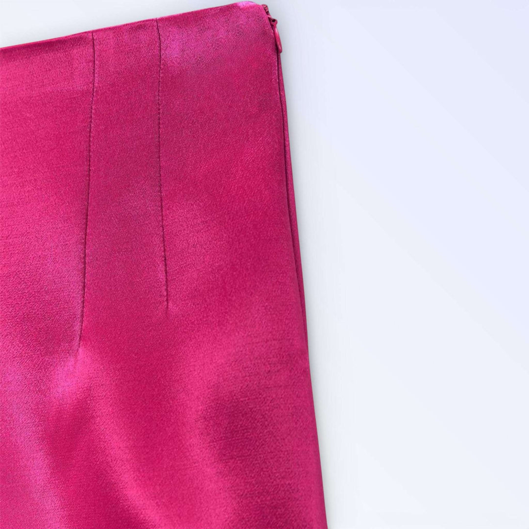 GIULIA — SAIA CURTA EM CETIM ELEGANTE