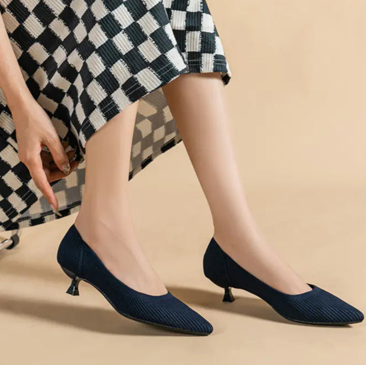 Sapatos Femininos de Salto Baixo com Bico Pontiagudo