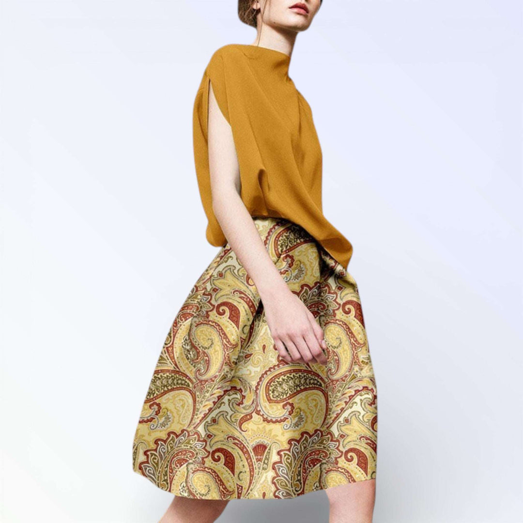 PAISLEY — CONJUNTO TOP ALTO E SAIA PLISSADA ESTAMPADA