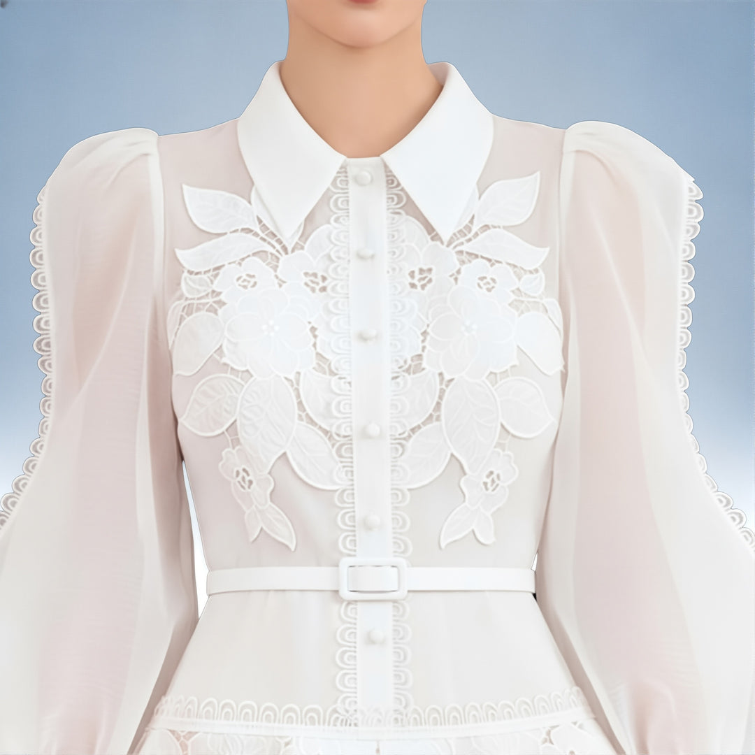 VALENTINA — Macacão Bordado Floral Branco | Elegância Romântica