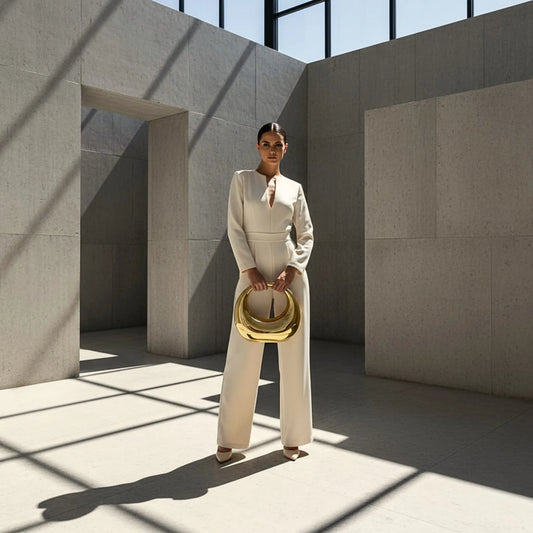 ARCO | Mala de Mão Escultural em Acrílico com Acabamento Espelhado