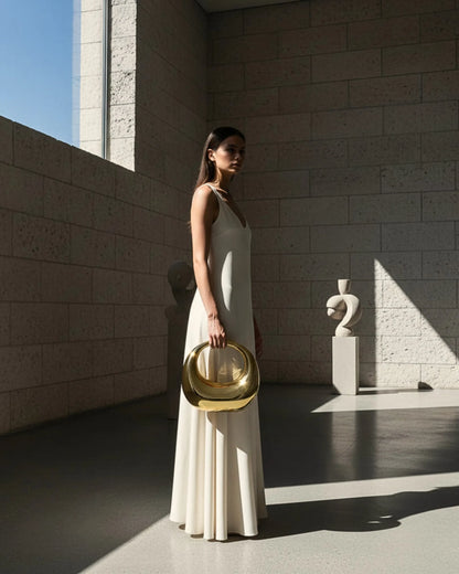 ARCO | Mala de Mão Escultural em Acrílico com Acabamento Espelhado