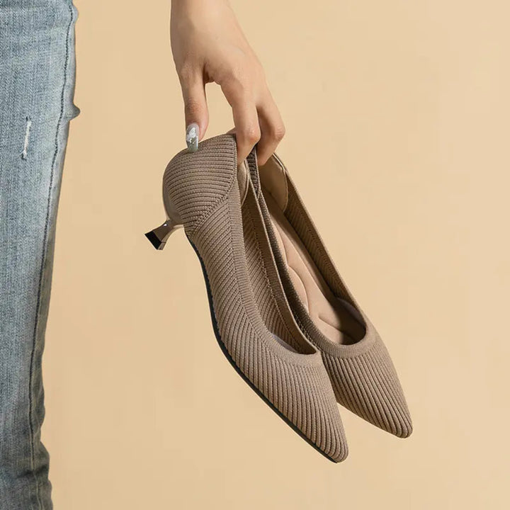 Sapatos Femininos de Salto Baixo com Bico Pontiagudo